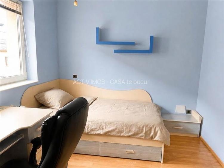 Vila eleganta cu 4 dormitoare - demisol - curte - terasa
