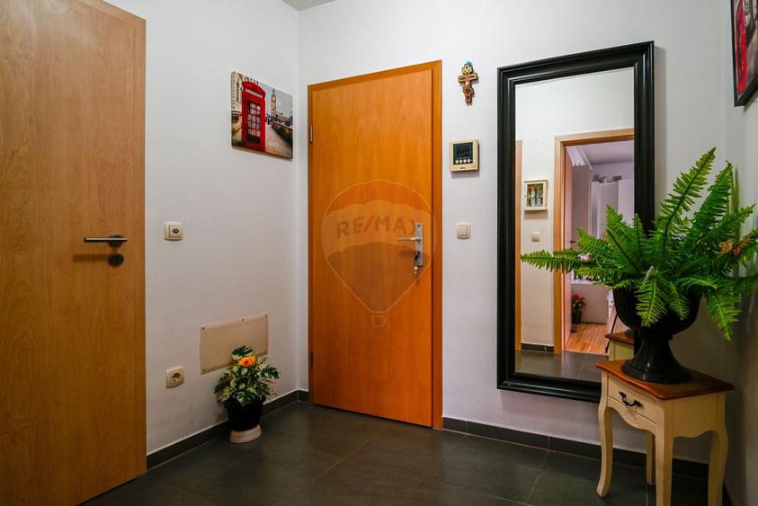 Apartament cu 2 camere de vânzare în Avangarden Tractorul, Brașov