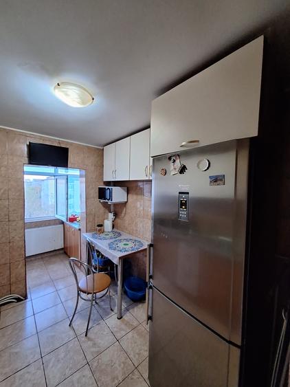 Apartament 3 camere zona Maternitatii