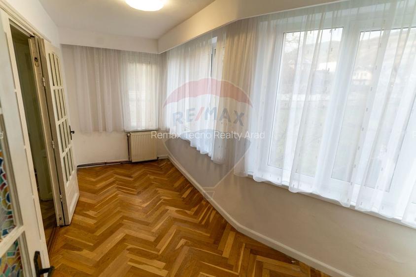 Casă / Vilă cu 6 camere de închiriat în zona Centru Vechi - 8