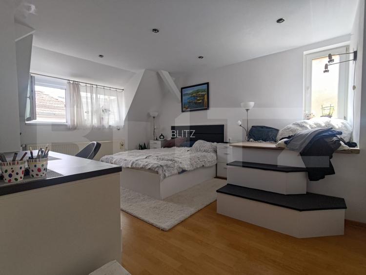 Casă finisata 220 mp, 2 corpuri de cladire , teren 261 mp, cart Gruia ! - 10
