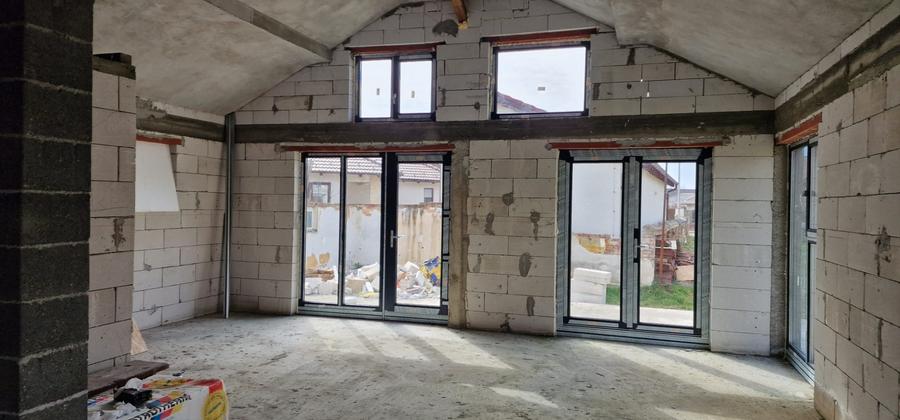 Construcție la Roșu pe Teren de 2.712 mp | Oarda – 160.000 €