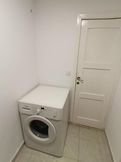 INCHIRIEZ apartament 2 camerea la casa ,renovat, zona Lazaret