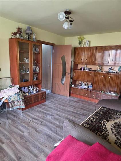 SAGULUI - ETAJ 2 - BLOC IZOLAT - 3 CAMERE - DEBARA - CENTRALA PROPRIE - CLIMA