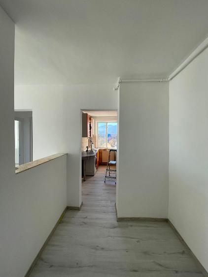 Renovat! Apartament 2 camere in zona Coresi/ Lidl Independetei