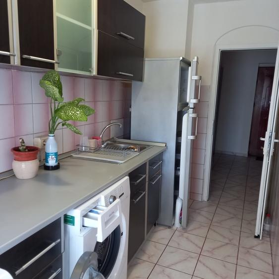Nerva Traian, garsoniera, 42 mp, 10 min metrou, Pet Friendly, bloc anvelopat