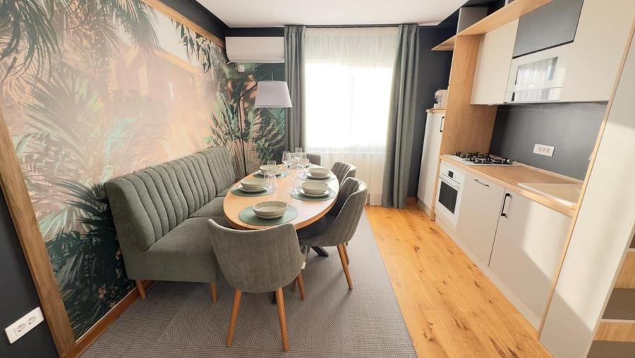 Apartament 3 camere Astra/Saturn complet renovat, mobilat lux
