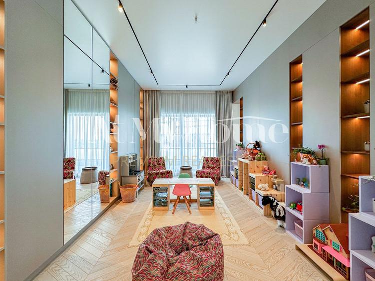 Penthouse Ultra Luxury cu 5 camere,  complet renovat,2 parcari,boxa,terase 195mp - 33