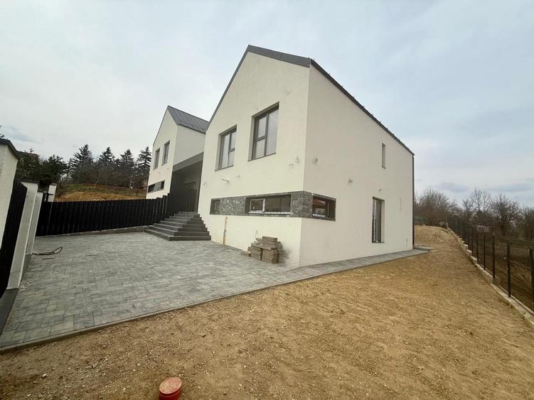 Oportunitate ! Casa individuală 150 mp utili , 550 teren, Feleacu