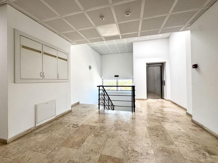 Penthouse elegant si primitor, cu un view spectaculos, in zona Lipovei - 25