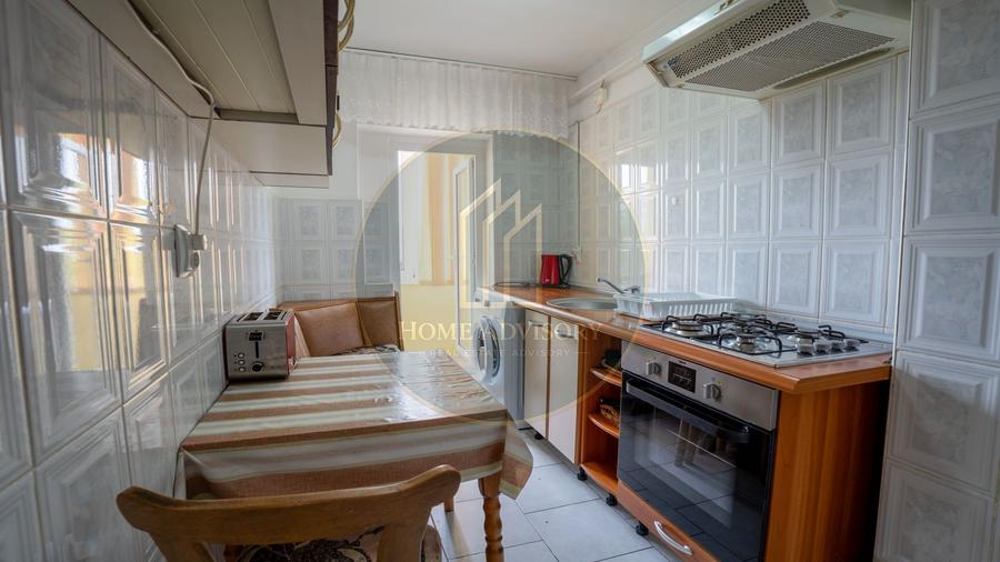 Apartament 3 camere decomandat | Loc de parcare
