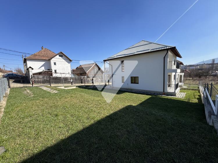 Casa LA CHEIE 4 camere si teren 386 mp de vanzare in Cisnadie Sibiu