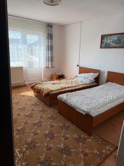 Casă tip duplex cu 4 dormitoare de închiriat – ideală pentru familie/ muncitori  - 13