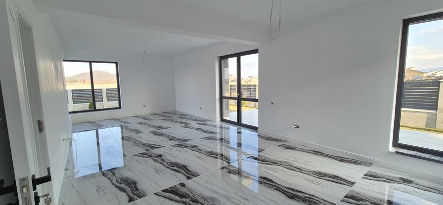 Casa finalizata Sanpetru zona Primaverii design deosebit