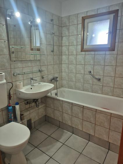 2 camere, et 4/8, strada Turda cu Ion Mihalache