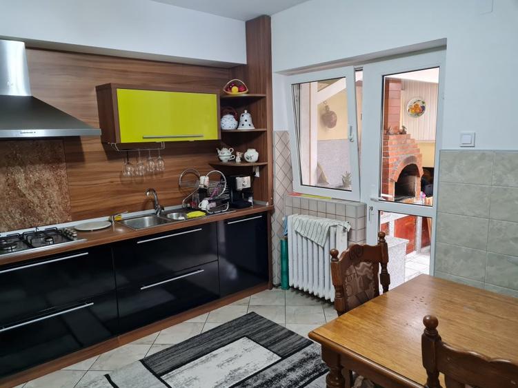 Vand casa tip duplex