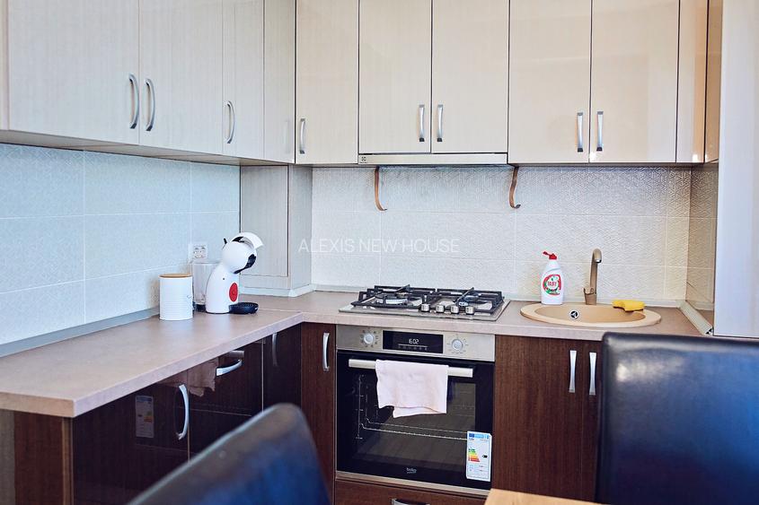 Apartament 3 camere Mamaia CENTRU(AXI46)