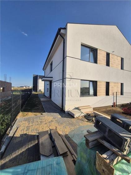 Duplex superb cu 4 dormitoare - teren 330 mp - locatie foarte buna - cartier exc - 3