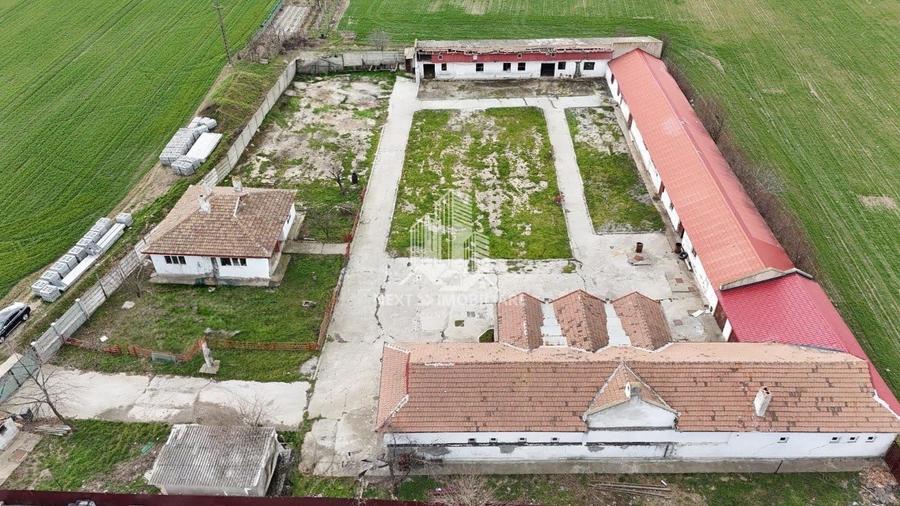 Oportunitate Investiție Ovidiu: Teren 4455 mp și Clădiri 1067 mp