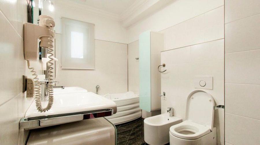 Apartament de inchiriat 2 camere zona Piata Romana, Bucuresti 105 mp