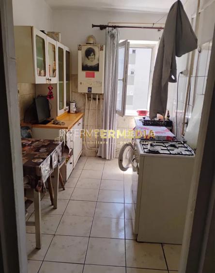 Apartament 2 camere I Cetate zona Bulevard I etaj intermediar I 48 mp I - 4