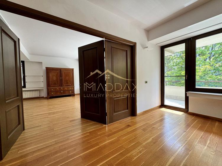Apartament cu 4 camere 250mp* 2 parcări subterane / Dorobanti-Capitale