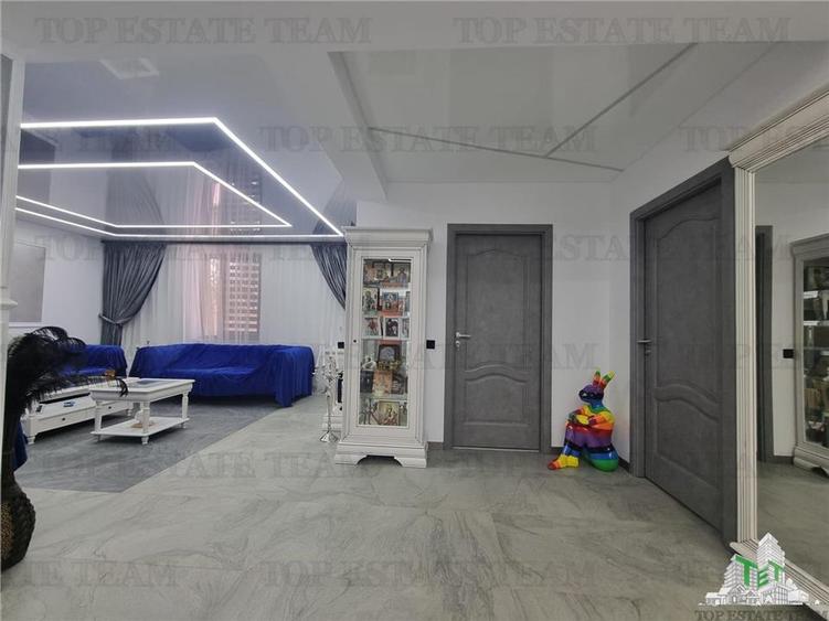 VILA MAMAIA NORD 30 DE CAMERE