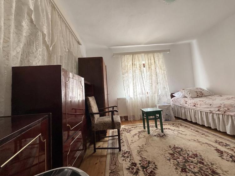 Casa individuala, 200 mp utili, 1005 mp gradina , anexe - Sag