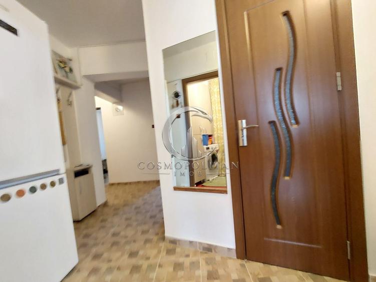 Apartament cu 3 camere zona 0 ~ etaj 5 din 6 ~ Confort 1 decomandat ~ renovat