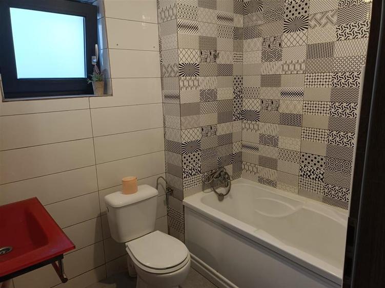 Apartament 3 camere curte 44 mp zona Arhitectilor