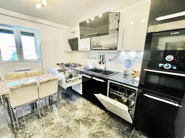 Ultracentral - UMF, 4 camere decomandat, renovat, toate dotarile - 6