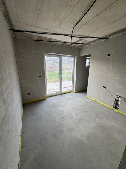 Casă semifinisată Tăuții Măgherăuș, 136 mp, teren 19 ari