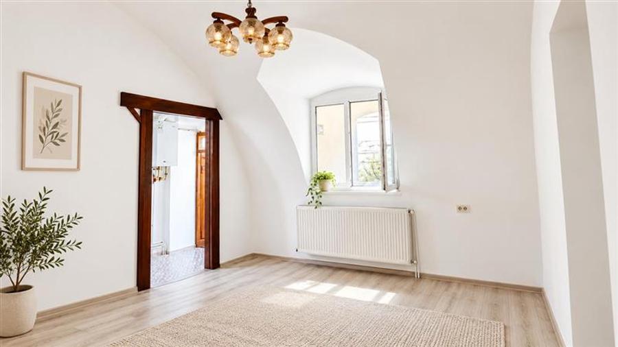 Atmosfera unui camin specific Centrului Istoric Brasov