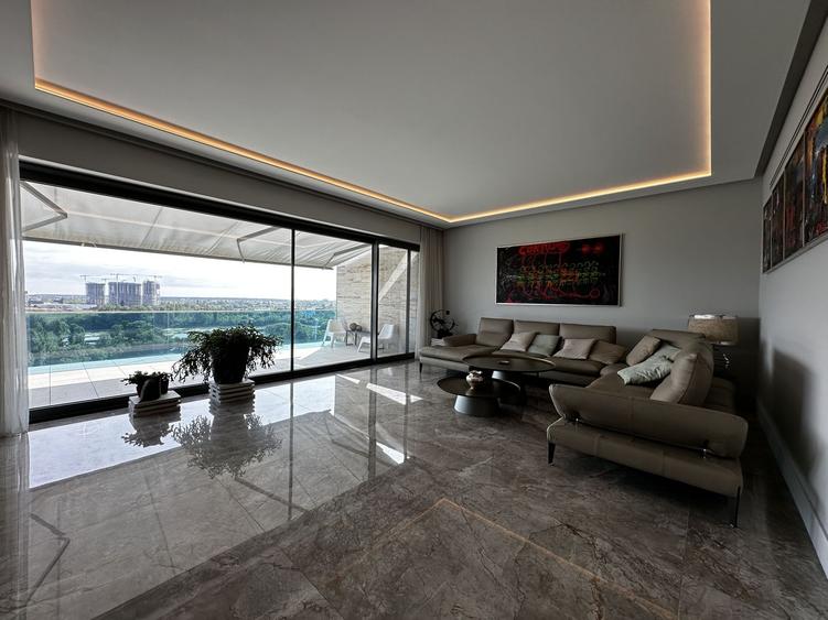 Penthouse Spatios cu Vedere catre Lac in Floreasca