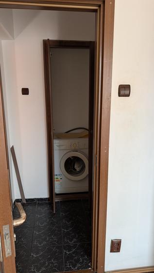 Apartament trei camere de vanzare zona B-dul cu Castani