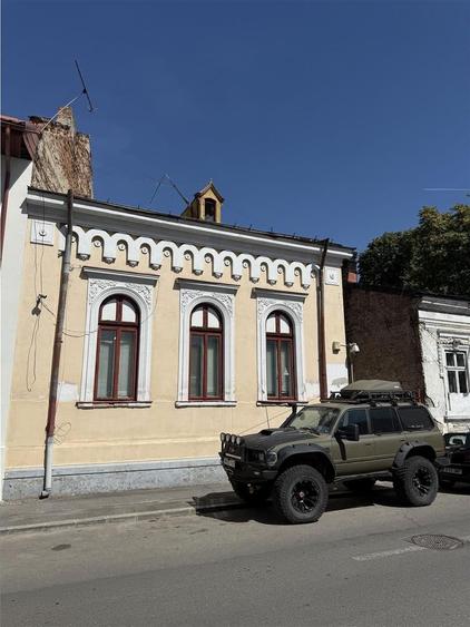 Vanzare casa individuala - Mosilor Parintele Galeriu Bucuresti