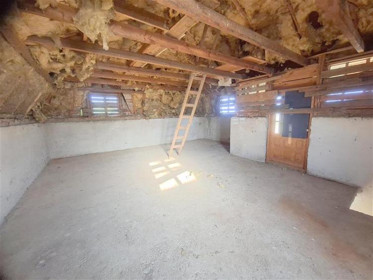 Casa de vanzare , zona Cleja Bacau