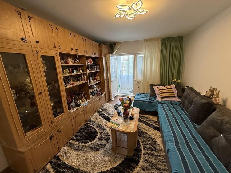 De vânzare apartament 3 camere decomandat 71 mp Călărași 4