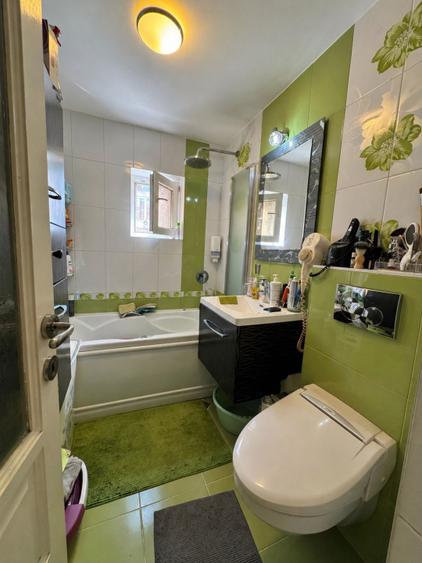 Apartament 2 camere, etaj 2, 50 mp, zona Hotvon