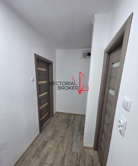 Garsoniera Decomandata Bloc Mixt Dristor