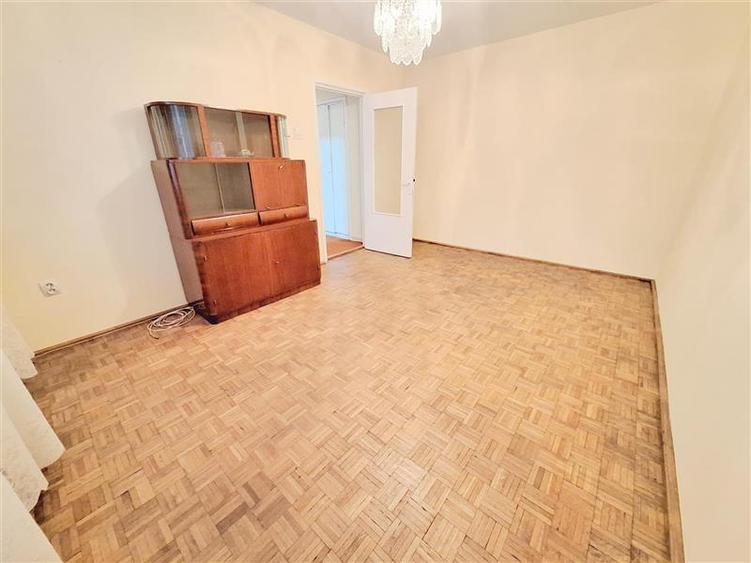 Apartament 2 camere decomandat , zona Central