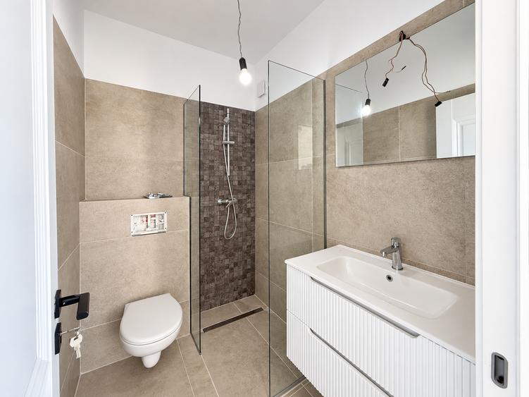 Apartament spectaculos cu 3 camere și terasă panoramică de 41 mp – zona Eminescu