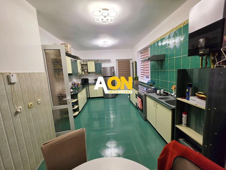 Casa 5 camere, 589 mp teren, mobilata, utilata, zona Ampoi 3