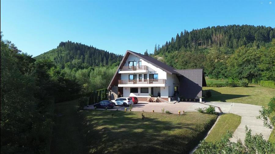 CASĂ DE VACANȚĂ DE VÂNZARE ÎN BUCOVINA | MĂLINI HE