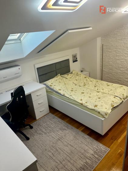 Casa individuala cu 4 camere de vanzare in zona Girocului