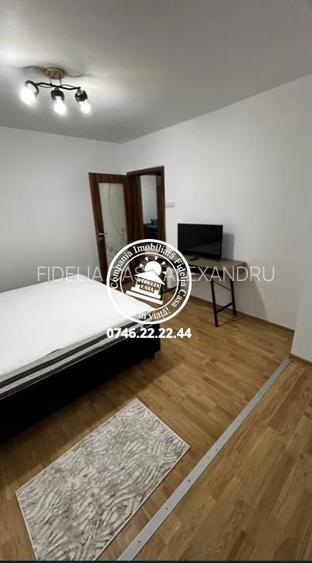 Apartament 2 camere de vanzare semidecomandat etajul 1 - Podu Ros