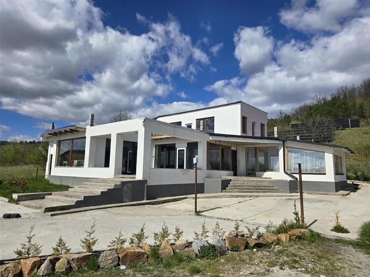 PROPRIETATE MULTIFUNCTIONALA | TEREN 3788 MP | SPALATORIE CAMIOANE + CASA |  DN1