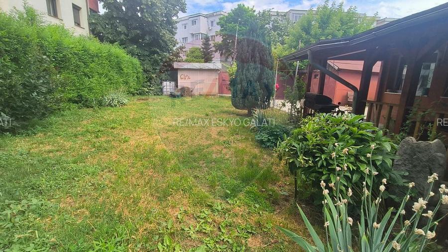 Casă 3 camere + teren 935 mp de vânzare - Zona General Galați - 12