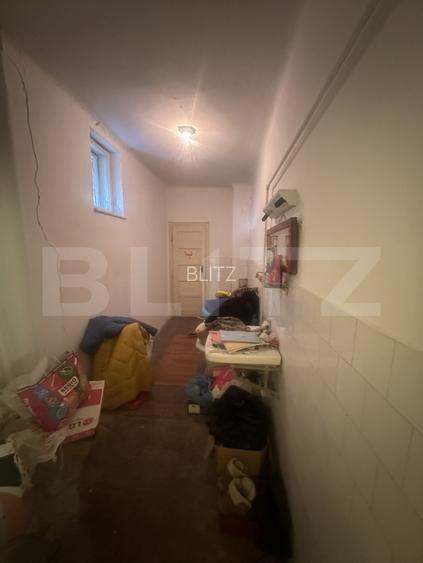 Casa de locuit, 252 mp cu 842 mp teren, zona Titulescu - 6