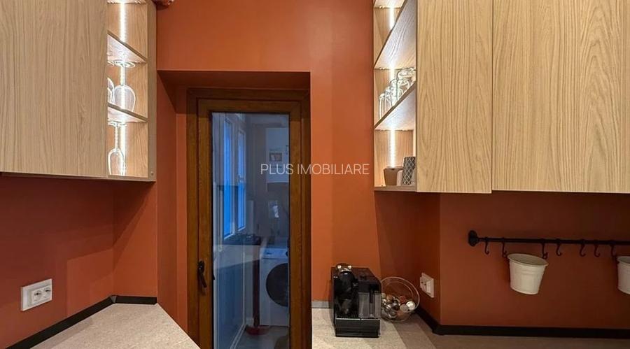 Apartament 2 camere+centrala proprie Zona Universitatii